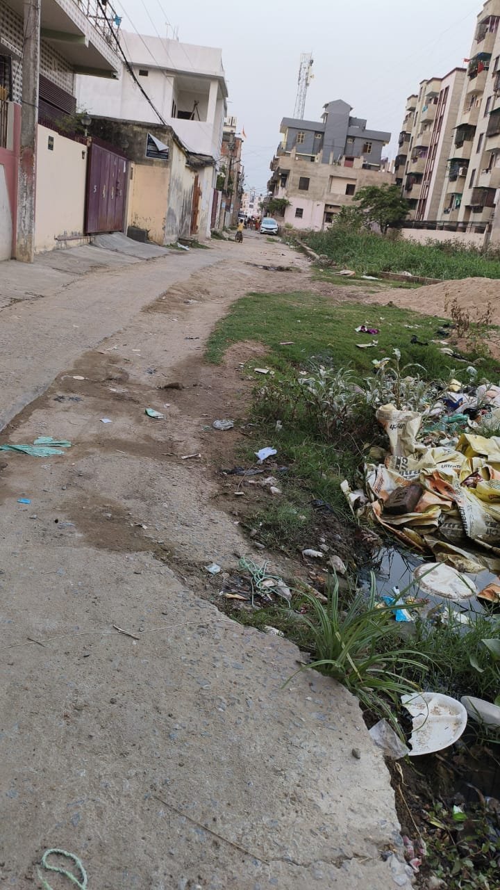 Plot/Land for Sale in T-point Gola Road